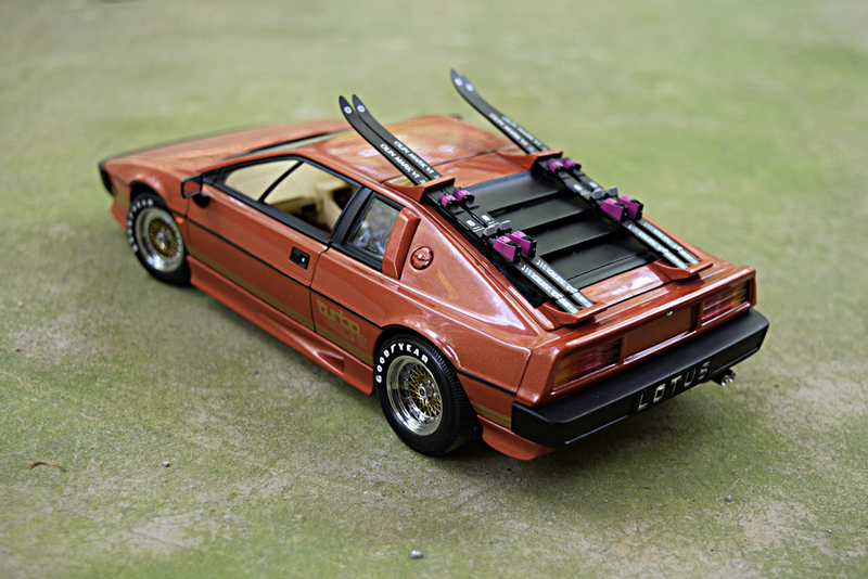 Illustration for article titled 1981 Lotus Esprit Turbo by AutoArt